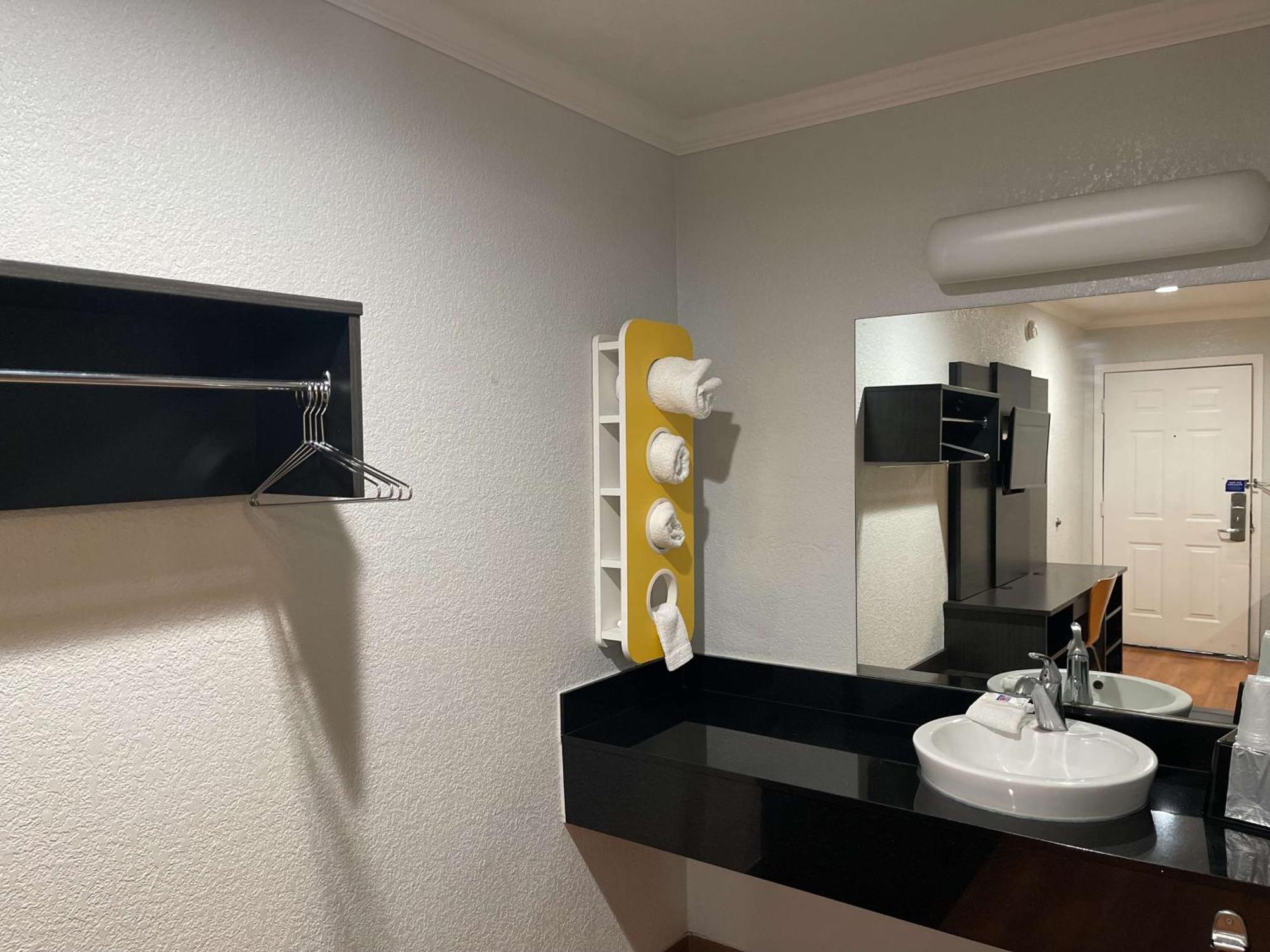 Motel 6 Sacramento, Ca - Downtown Luaran gambar
