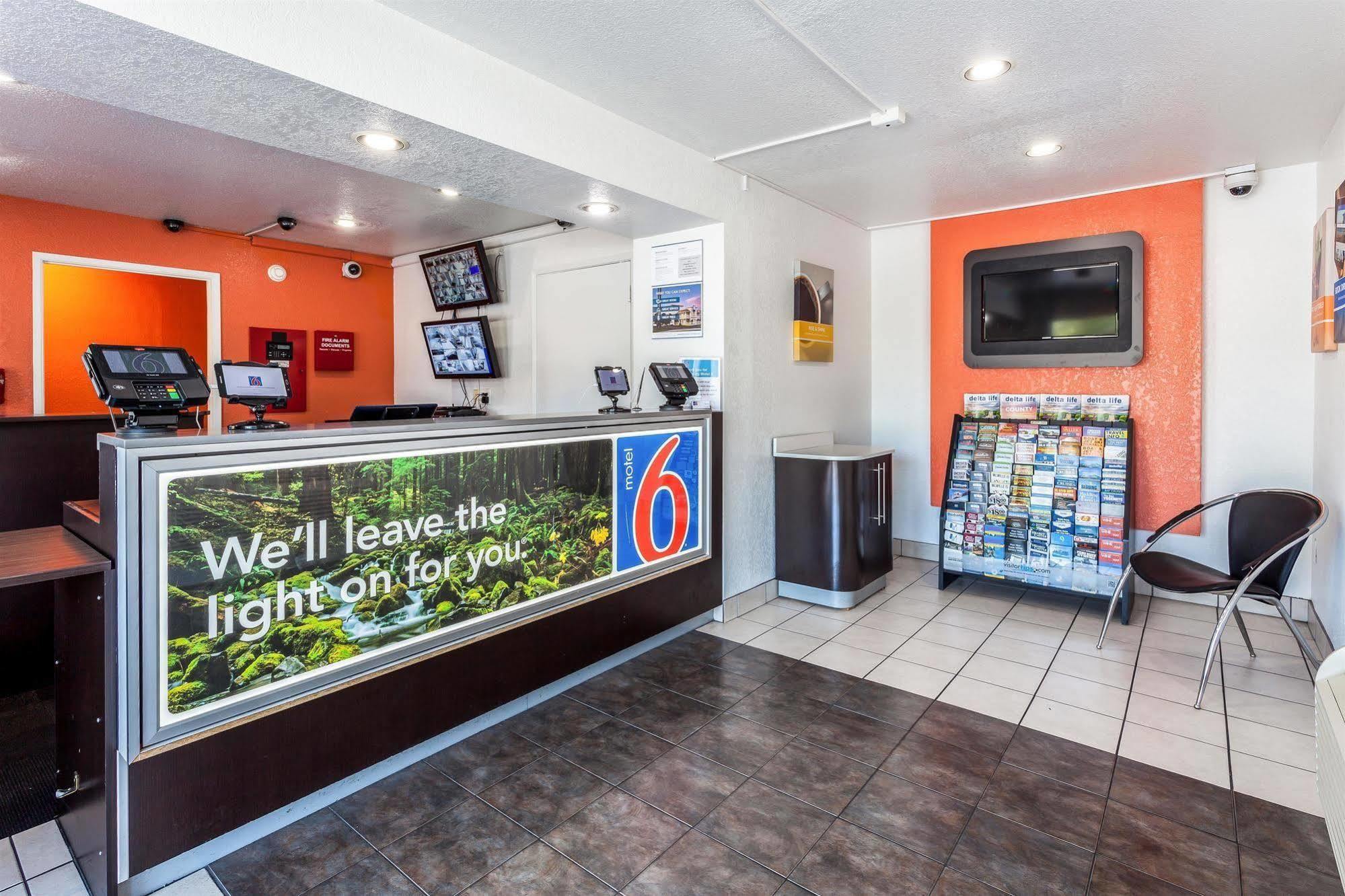 Motel 6 Sacramento, Ca - Downtown Luaran gambar