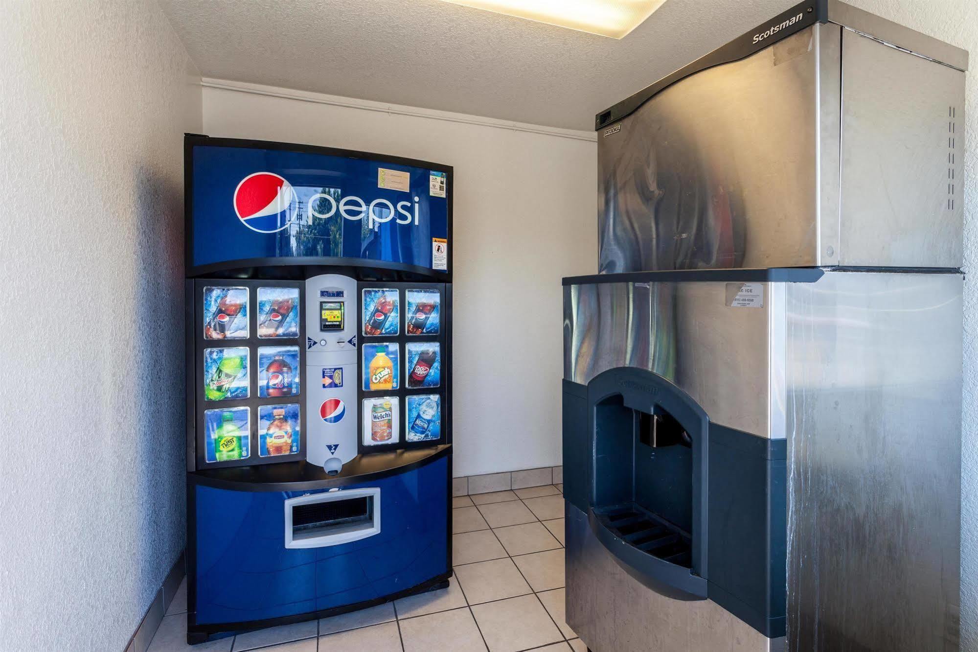 Motel 6 Sacramento, Ca - Downtown Luaran gambar